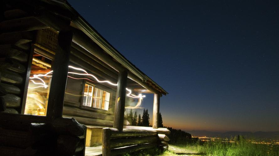 The Rustic Joy Of Forest Service Cabins Distinctly Montana Magazine
