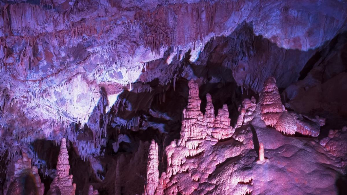 Lewis and Clark Caverns