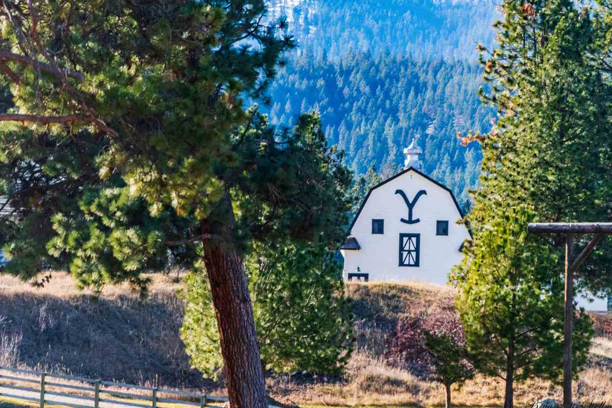 The most famous barn in Montana.