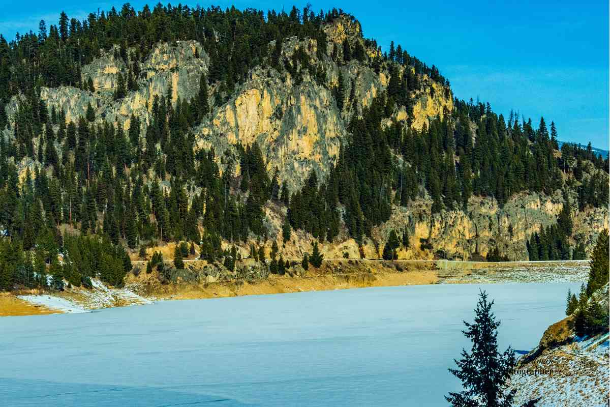 Painted Rocks State Park
