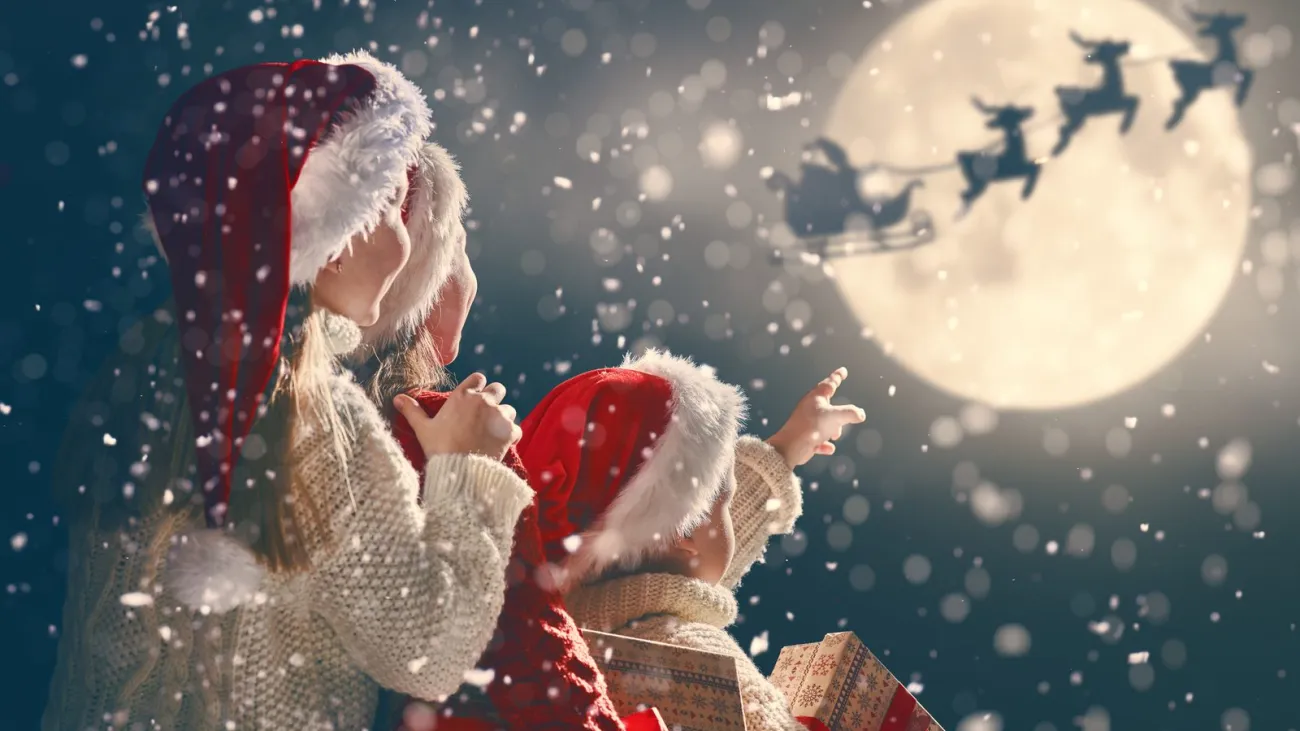 Children with xmas presents