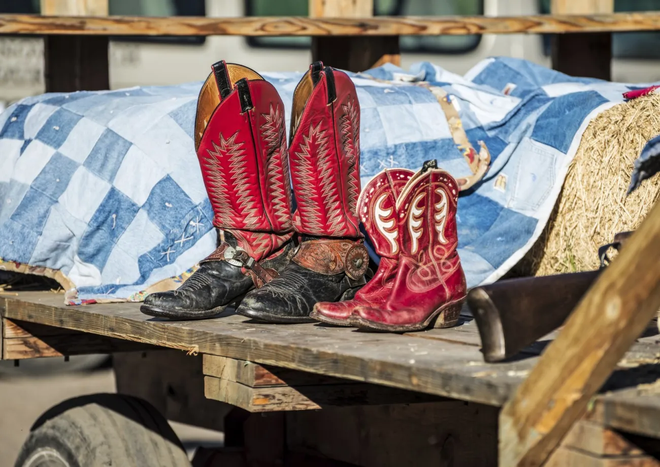 Diamonds, Denim $ Dolly Ladies Night Out, Glendive