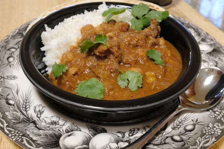 Spicy Peanut Soup with Chicken