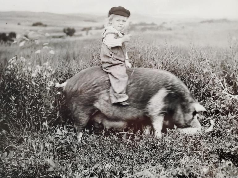 Foster Tusler riding a future ham