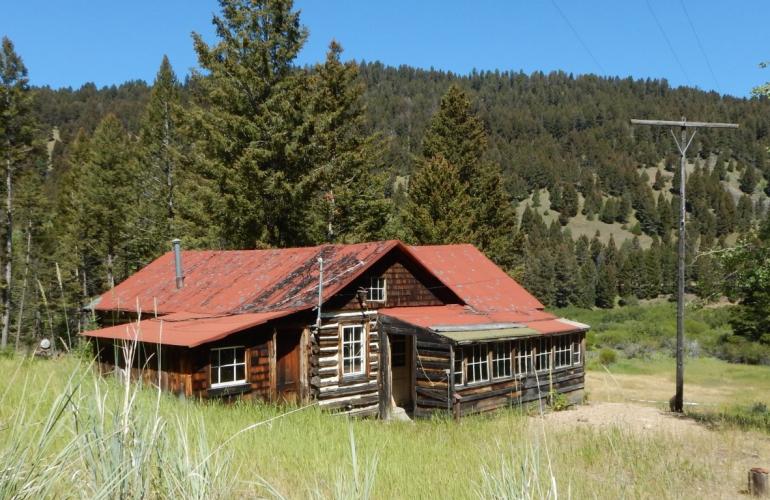 Charter Oak Cabin