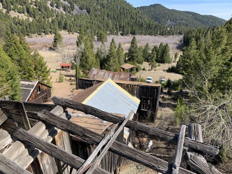 Ruins at Charter Oak Mine.