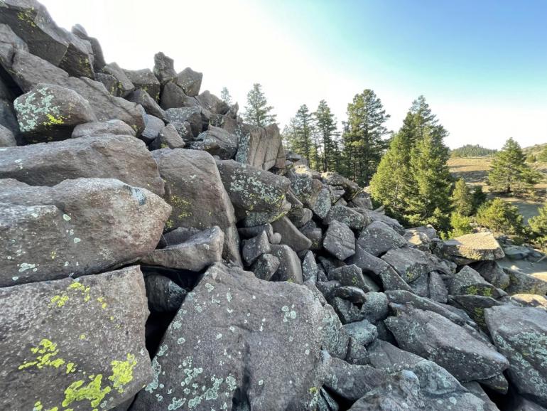 Ringing Rocks