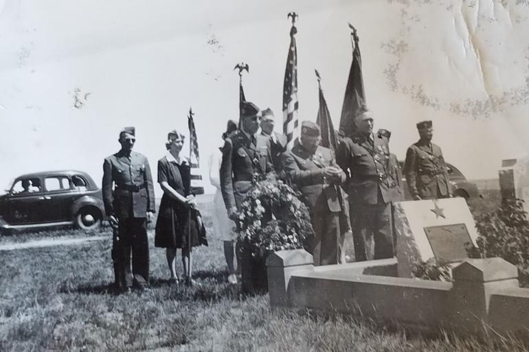 Royal Caulfield gravesite VFW honor guard